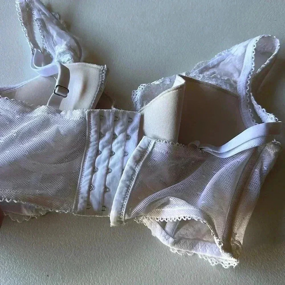 Victoria’s Secret - Picture 4 of 5